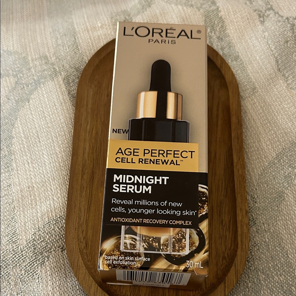 NEW, never opened L'Oréal Midnight Serum